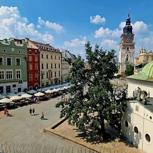 Royal Palace From The 14th Century - 125 M2 , Krakow Poland